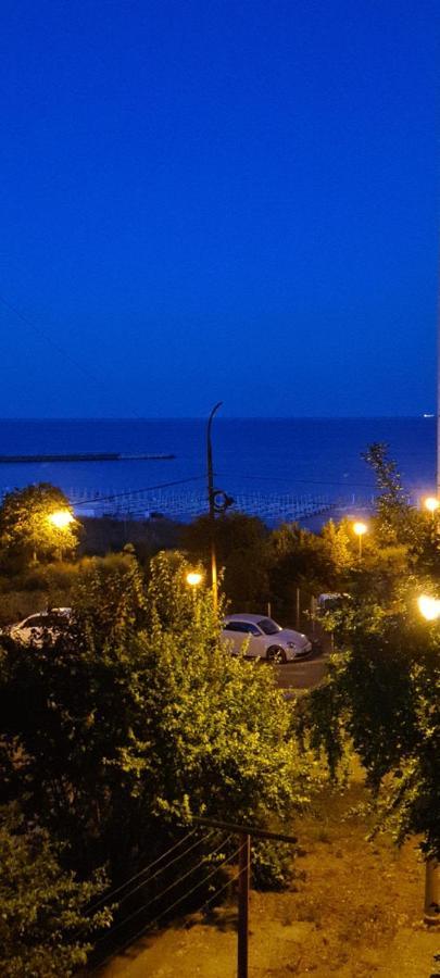 Lumiss Suite - Zoom Beach Constanta Luaran gambar